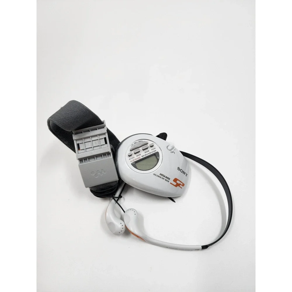 Sony Walkman SRF-M85W S2 Sports AM FM Weather Digital Radio Armband Headphones